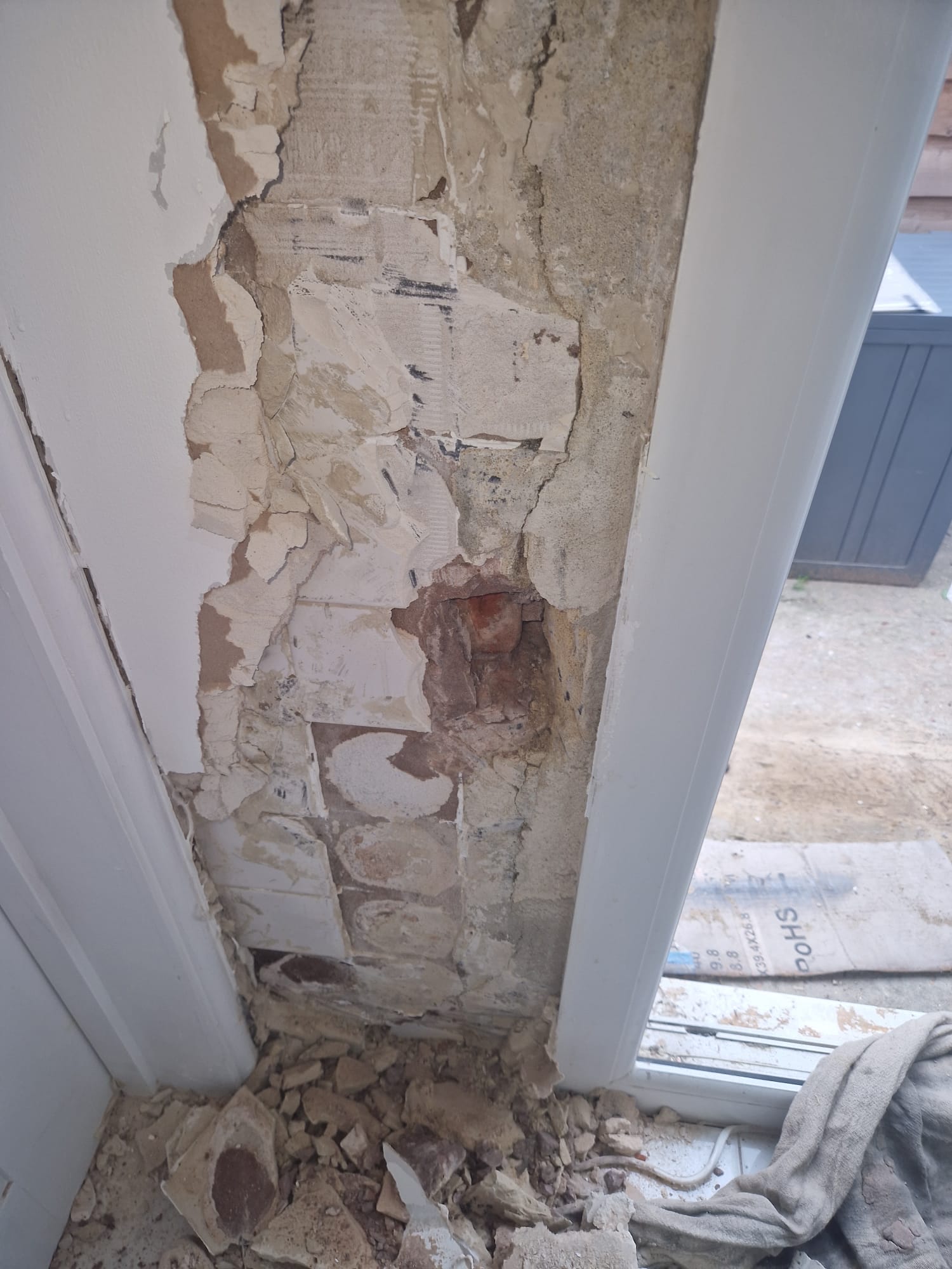 LONDON DAMP PROOFING | RISING DAMP & DAMP PROOFING | DRY ROT | CONDENSATION | WOOD WORM | WATER PROOFING AND TANKING
